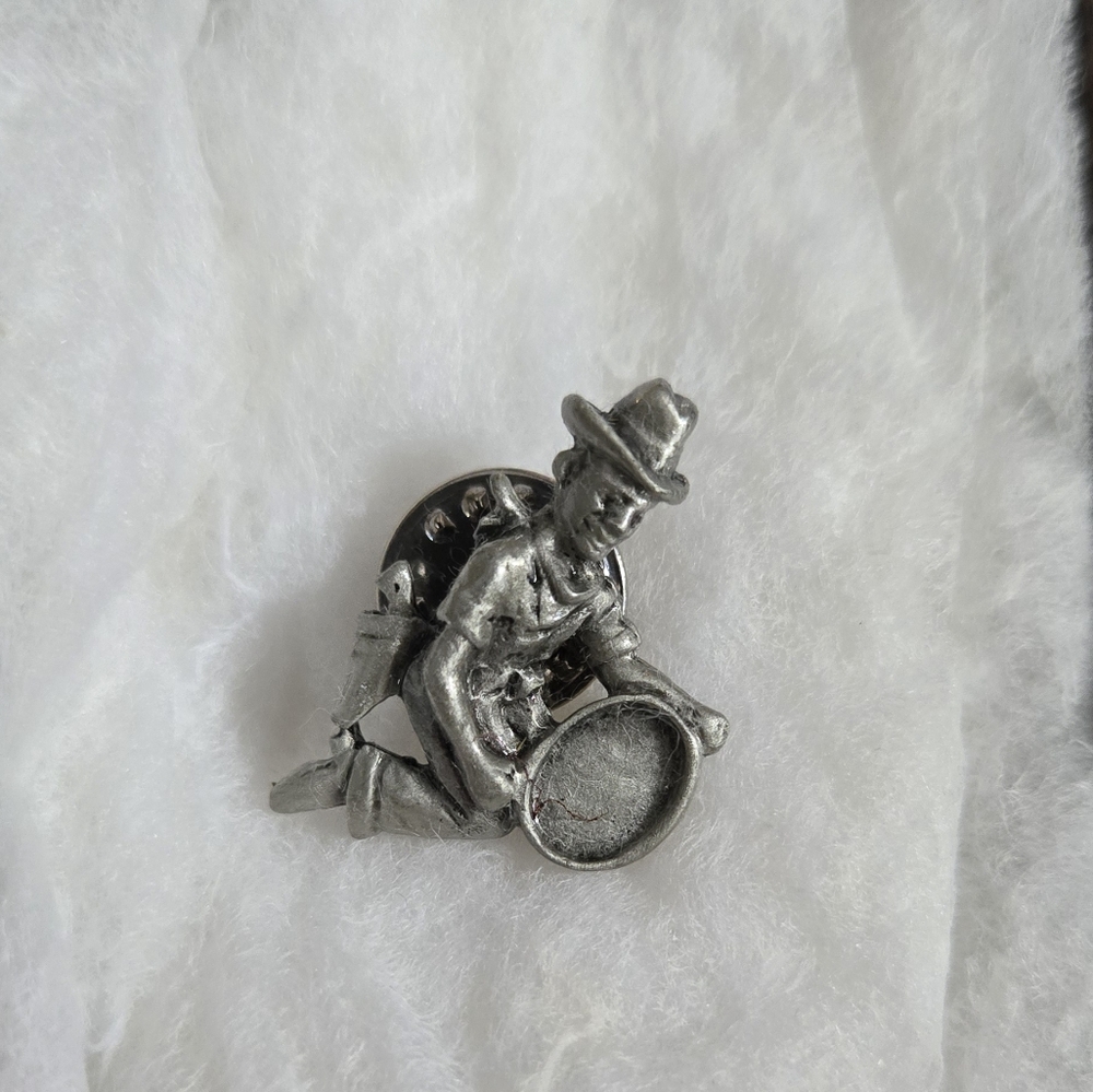 Pewter Artisan Gold Panner Tie Pin - Picture 2 of 4